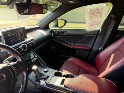 2021 Lexus IS 300