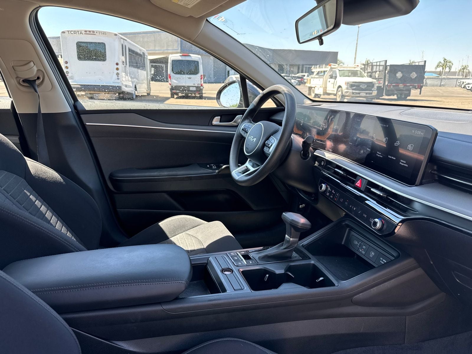 2025 Kia K5 LXS