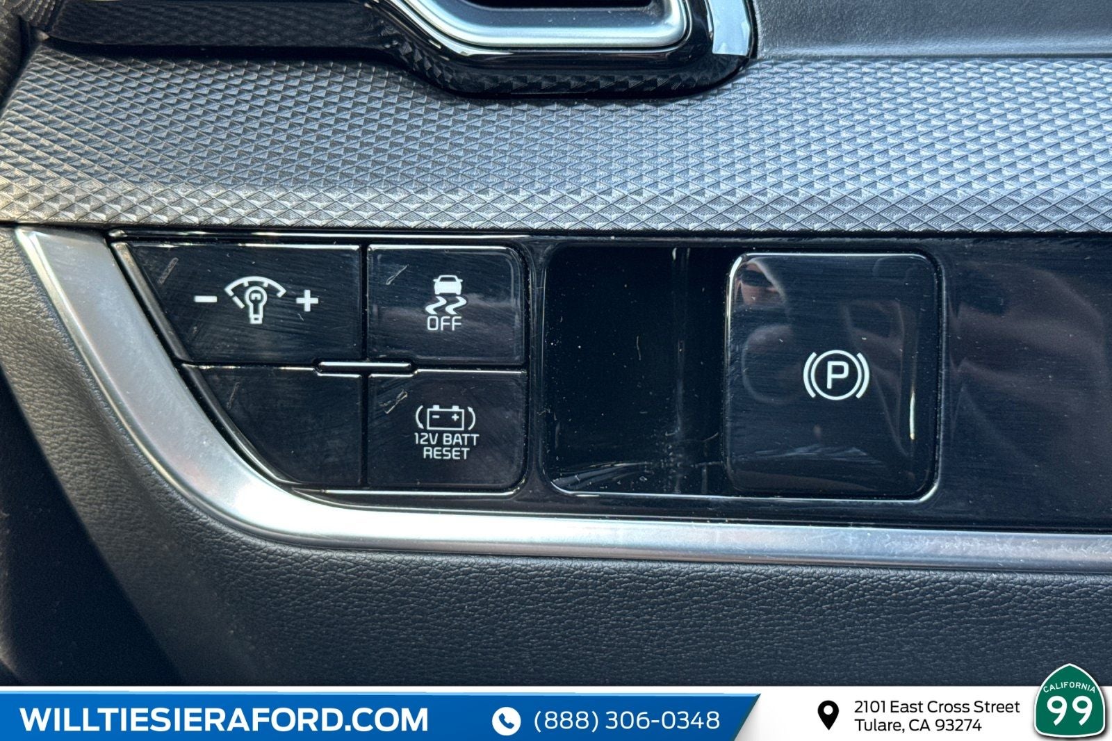 2025 Kia Sportage Hybrid LX